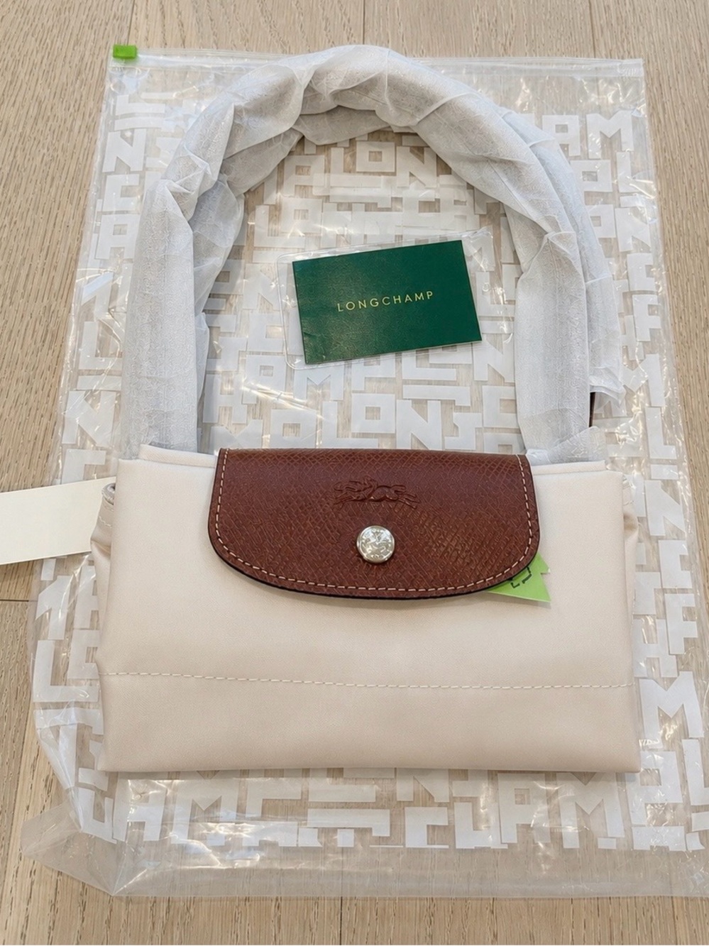 Longchamp Le Pliage Shopping Medium Shoulder Tote – Paper/Ivory Beige